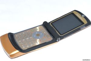 Сотовый телефон Motorola RAZR V3 Black